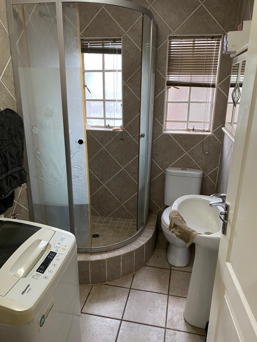 To Let 1 Bedroom Property for Rent in Bult North North West